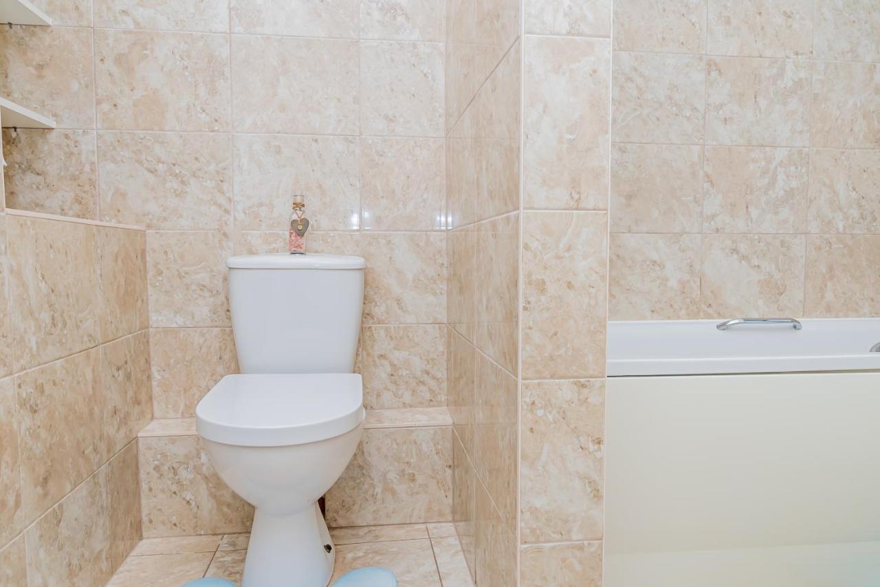 Shirley House 2, Self Catering Guest House, Self Check In, Smart Locks, 10 Min Walk To Southampton General, Aspire And Princess Anne Hospitals, Access To Fully Equipped Kitchen, Excellent Transport Links, Ideal For Longer Stays And Hospital Shifts Eksteriør bilde
