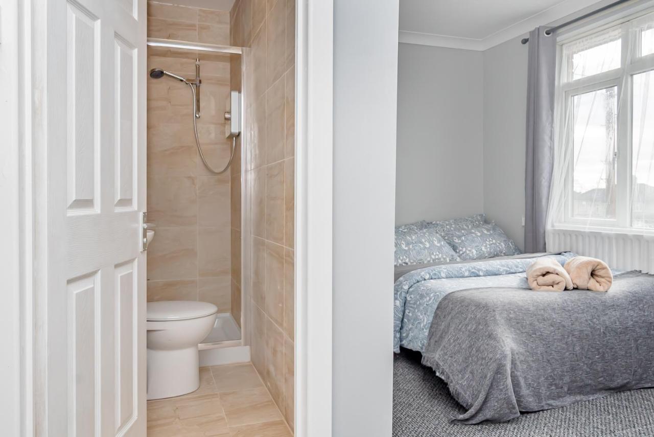 Shirley House 2, Self Catering Guest House, Self Check In, Smart Locks, 10 Min Walk To Southampton General, Aspire And Princess Anne Hospitals, Access To Fully Equipped Kitchen, Excellent Transport Links, Ideal For Longer Stays And Hospital Shifts Eksteriør bilde